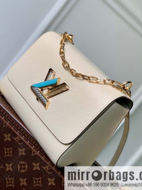 M21032 TWIST medium handbag