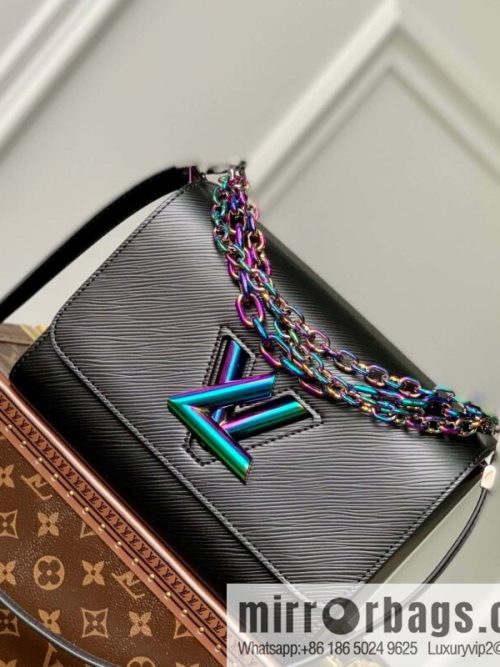 M22028 TWIST medium handbag (50282 black color chain)