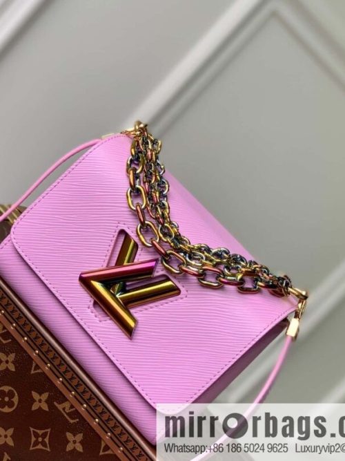 M22098 TWIST Small Handbag M22098 Purple Rose Red (50332 Rose Red Color Chain)