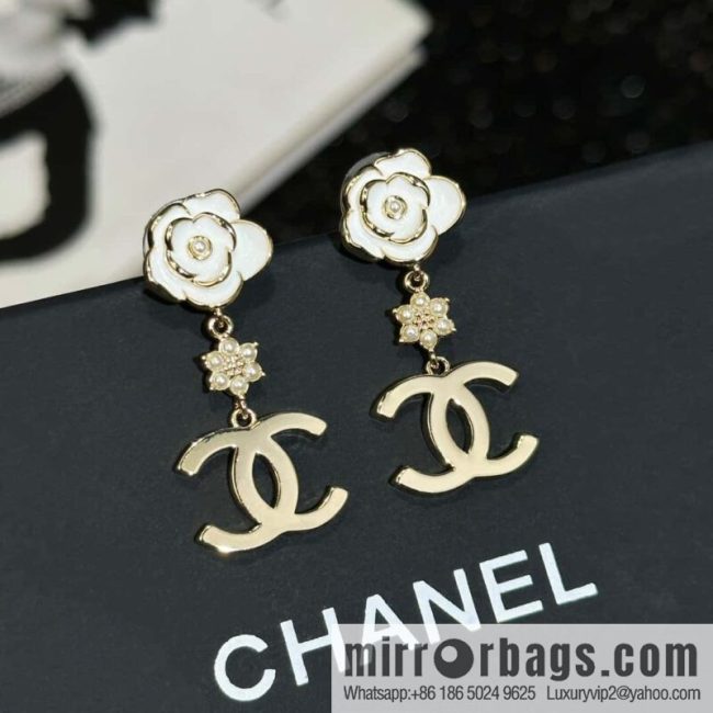 ☀️Original ☀️ new ☑️ Chanel c3 double c camellia earrings ☀️