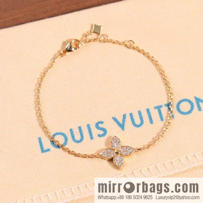 ☀Louis Vuitton Blossom Collection, Four Leaf Clover Bracelet ☀