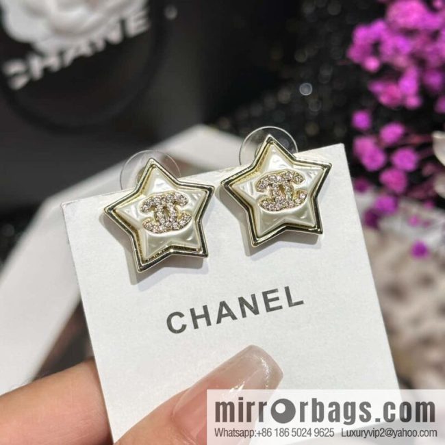 ☀️New ☑️ Chanel double C pentagram ⭐ star stud earrings ☀️