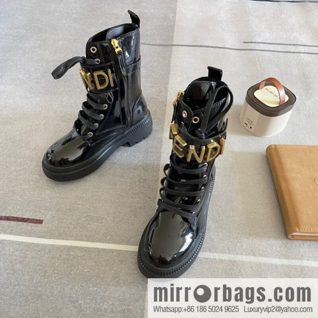 🐰🐰FENDI Fendi 2023 Fendi Graphy series autumn and winter catwalk Martin boots Xiaohongshu recommends autumn and winter Martin boots