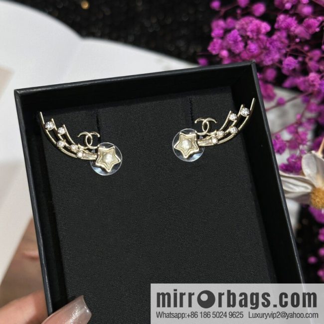 ☀️New ☑️ Chanel double C pentagram ⭐ star stud earrings ☀️
