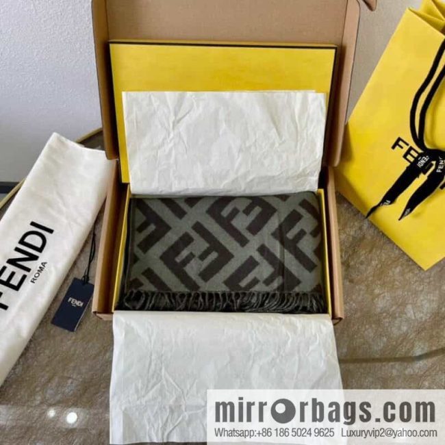 FENDI Fendi Classic FF Logo Cashmere Scarf FXT260 - Image 4