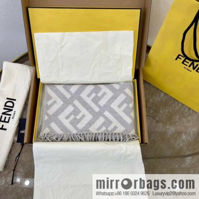 FENDI Fendi Classic FF Logo Cashmere Scarf FXT260 - Image 5