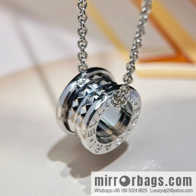☀BVLGARI Bulgari Charity Little Red Man Willow Necklace  ☀