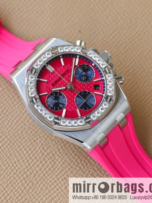 The new AP Audemars Piguet Royal Oak women\'s multi-function chronograph mechanical watch