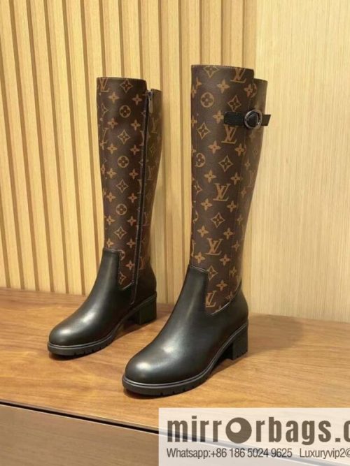 🐰🐰2023LV high-end atmosphere autumn and winter Internet celebrity new boots