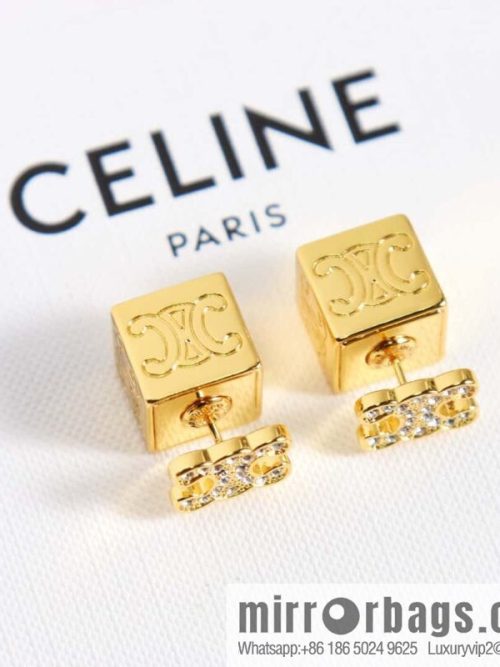 ❗️New ❗️ ☀️ New ☑️ Celine Celine dice stud earrings ☀️