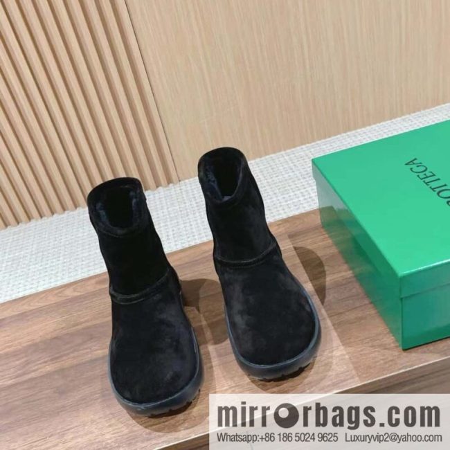 🐰🐰𝐁𝐨𝐭𝐭𝐞𝐠𝐚 𝐕𝐞𝐧𝐞𝐭𝐚 BV autumn and winter new round head simple snow boots fluffy short boots