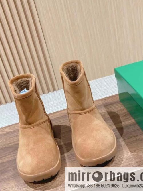🐰🐰𝐁𝐨𝐭𝐭𝐞𝐠𝐚 𝐕𝐞𝐧𝐞𝐭𝐚 BV autumn and winter new round head simple snow boots fluffy short boots