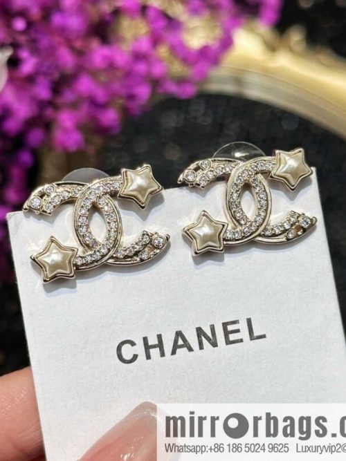 ☀️New ☑️ Chanel double C pentagram ⭐ star stud earrings ☀️