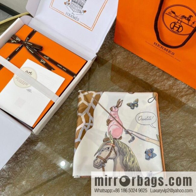 Hermes \"Hermes Dynamic Sharing\" 100% silk scarf - Image 2