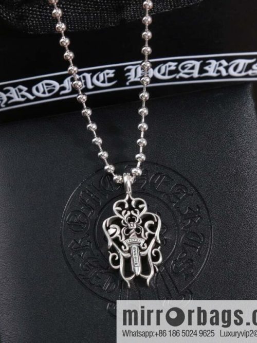 ☀New Croxin sword necklace ☀️ size 60cm pendant 3cm ☀