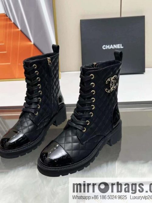 🐰🐰 \"CHANEL\" Chanel\'s latest Martin boot series, the top-level show series