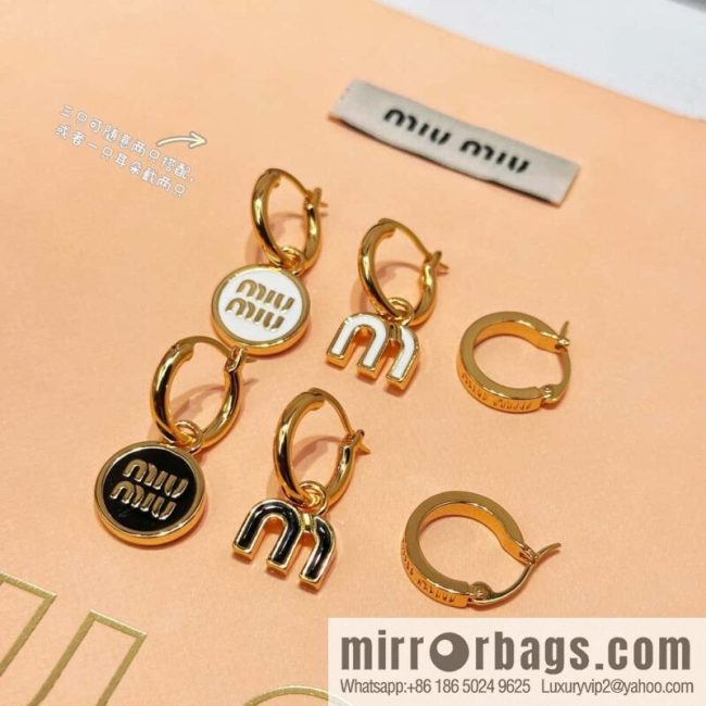 ❗️New ❗️ MIU MIU Miu Miu three-piece set oil drip earrings earrings
