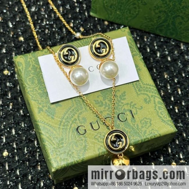 ❗️New ❗️ ☀ new Gucci Gucci double G pearl stud earrings necklace ☀