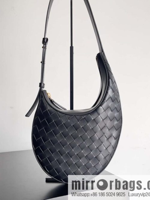 B new BV new Drop shoulder backpack model number: 755074