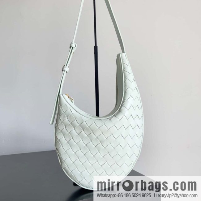 B new BV new Drop shoulder backpack model number: 755074