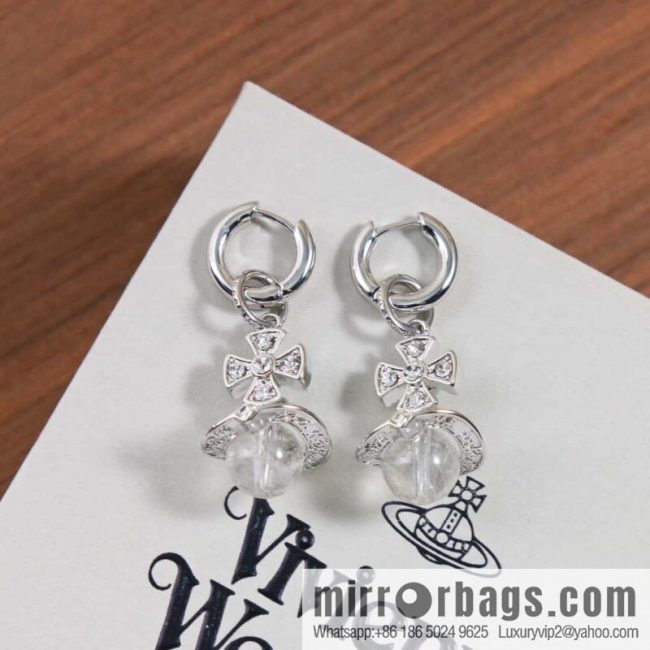 New ☑️ Vivienne Westwood Queen Mother Saturn stud earrings