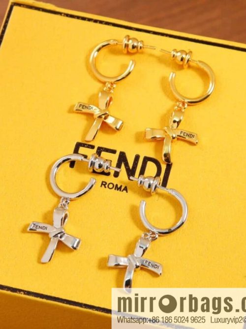 ☀New Fendi Fendi bow stud earrings ☀
