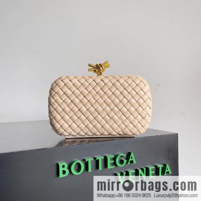 Bottega Veneta BV Knot | minaudiere: 717622 Melon Color