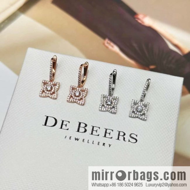 ❗️New ❗️ New ☑️ De Beers De Beers Mini Lotus Lotus Stud Earrings