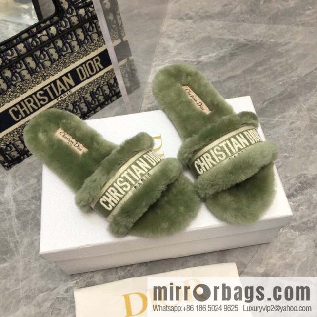 🐰🐰New color 2023-CD wool mop embroidered slippers series