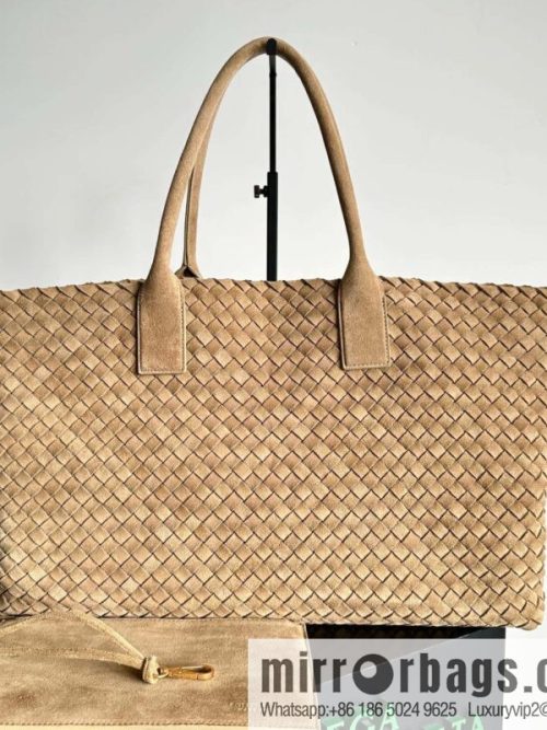 B new Cabat large shopping bag model number: 608811