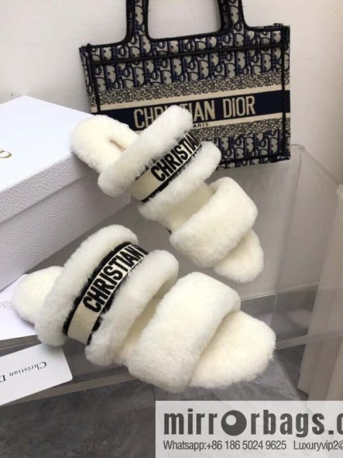 🐰🐰2023-Dior/Dior, white embroidered striped logo velvet one-word flat slippers autumn and winter new wool slippers