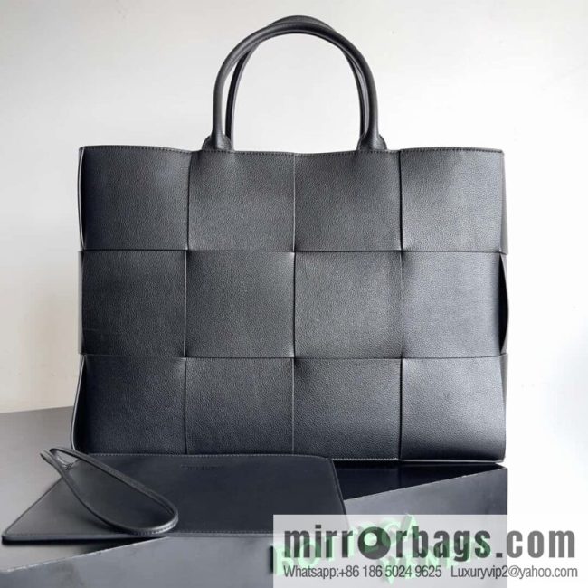 BV tote bag, large BV new large tote bag, model number 620623, model number: 680165.