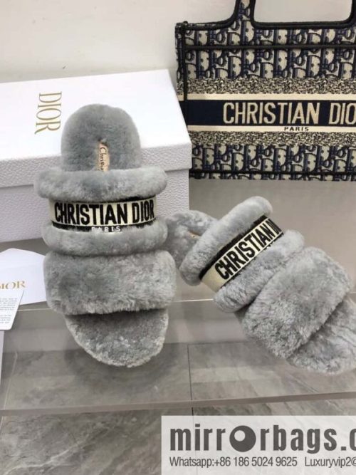 🐰🐰2023-Dior/Dior, white embroidered striped logo velvet one-word flat slippers autumn and winter new wool slippers