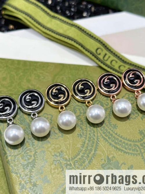 ❗️New ❗️ ☀ new Gucci Gucci double G pearl stud earrings necklace ☀