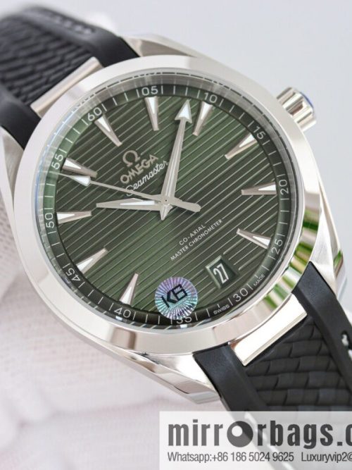 Seahorse 150m Aqua Terra Observatory 41mm 1: Market Exclusive Natural Tape
