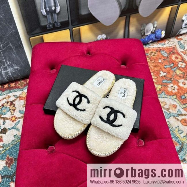 🐰🐰𝐂𝐇𝐀𝐍𝐄𝐋 23 autumn and winter new Mao Mao word drag