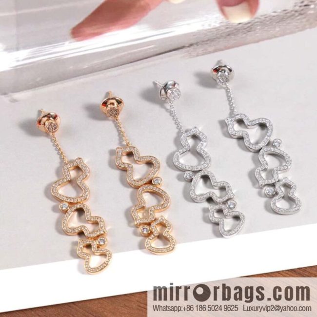 ☀️Qeelin unicorn hollow full diamond stud earrings ☀️
