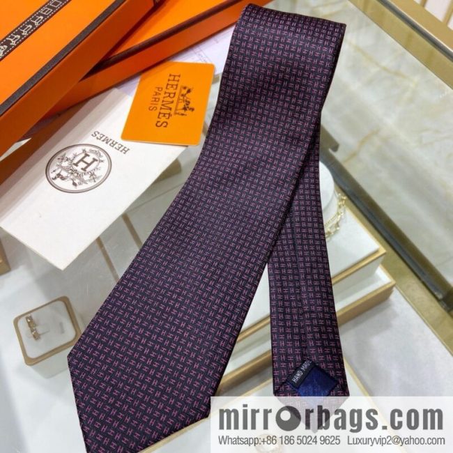 Hermes 100% Top Twill Silk Small H Letter Tie - Image 5