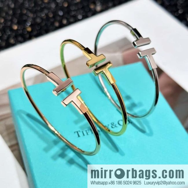 Glossy ☀️ Tiffany & Co, Classic T-Series, Glossy Silver Rose Gold Double T-Bracelet ☀️