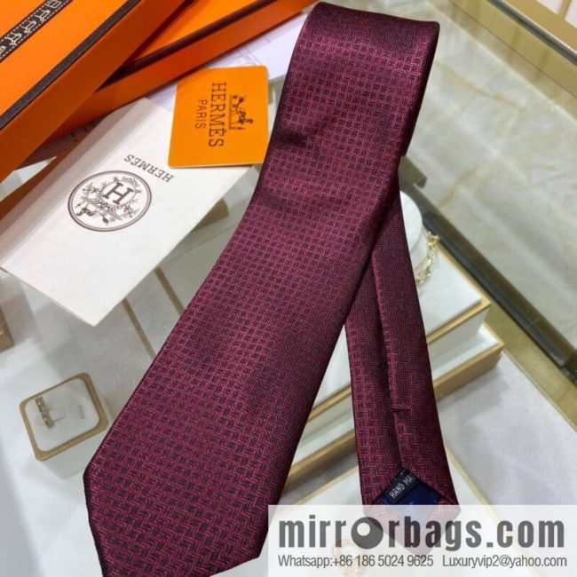 Hermes 100% Top Twill Silk Small H Letter Tie - Image 7