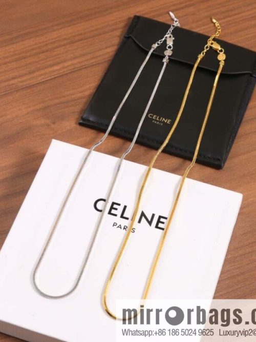 ❗️New ❗️ ☀️ New ☑️ Celine snake bone chain necklace ☀️