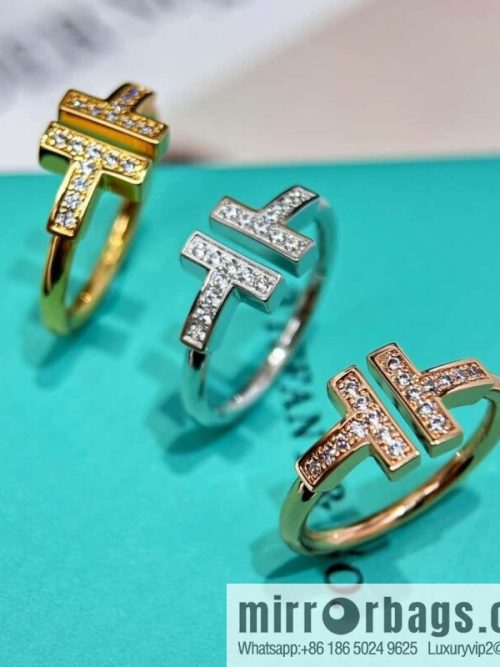 (5 Diamonds) ☀️ Tiffany & co, Classic T Series 5 Diamond Double T Ring ☀️