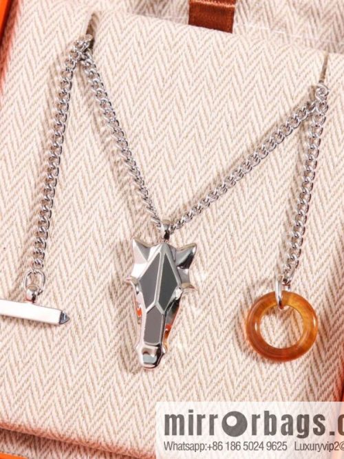 HERMES Destrier bull head horn ring necklace