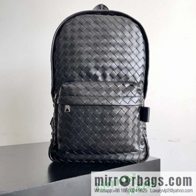 Large~ BV new woven backpack model number: 730732 black