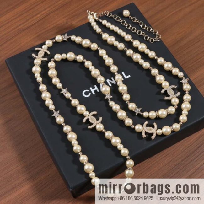☀️New ☑️ Chanel Double C Pearl Pentagram ⭐ Star Sweater Chain Necklace