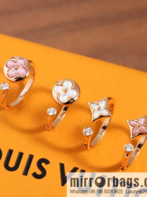 ☀Louis Vuitton COLOR BLOSSOM MINI STAR Pink shell, white shell diamond ring