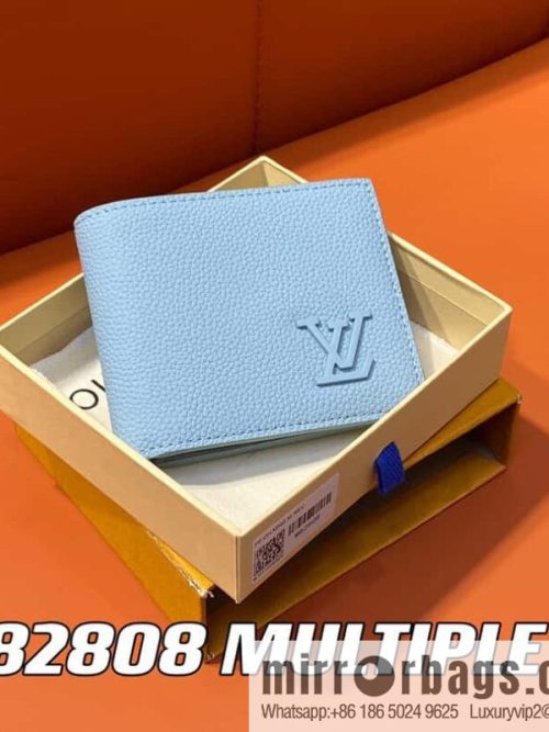 [Original order boutique] M82808 light blue full leather, short suit clip series MULTIPLE wallet m82273 82274 Aerogram series