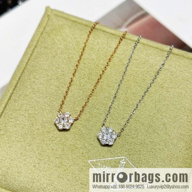 ❗️New ❗️ ☀️ Van Cleef & Arpels Snowflake, Necklace ☀