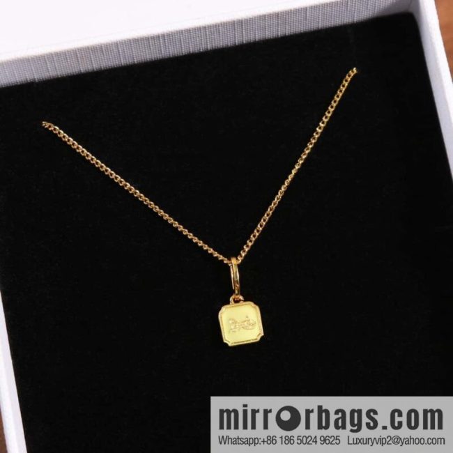 ☀️Celine carriage necklace ☀️