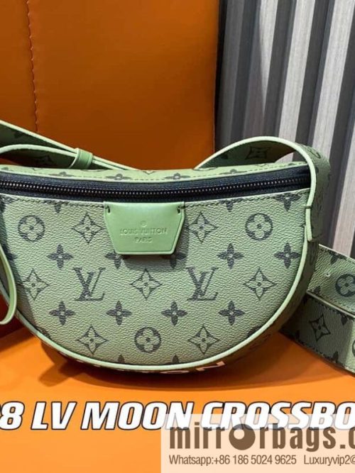 [Original order boutique] M23838 green, men\'s bag moon bag series LV MOON CROSSBODY handbag M23838 green flower